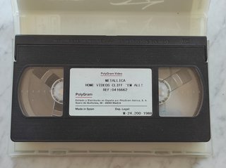 Lote 2 VHS: Metallica + Motörhead