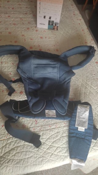 Mochila portabebés Ergobaby - adaptable - nueva