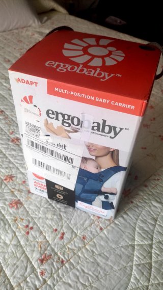 Mochila portabebés Ergobaby - adaptable - nueva