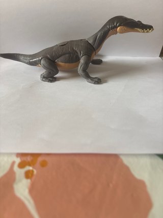 Dinosaurio de juguete Nothosaurus.