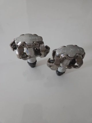 Pedales Shimano PD-M520