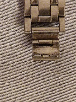 Reloj Seiko Rectangular Blanco y Dorado