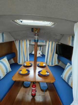Barco Velero Djinn 28 B2 Marine Intraborda en ORIO