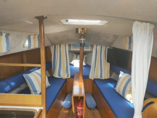 Barco Velero Djinn 28 B2 Marine Intraborda en ORIO