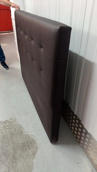 Cabecero polipiel 150cm Marrón