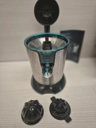 Exprimidor Cecotec Essentialvita 600W Acero