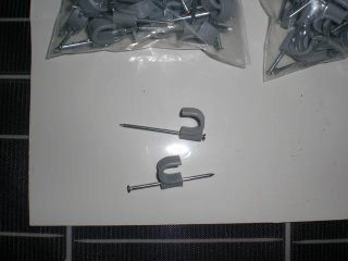 700 Grapas Plástico Apolo 10mm Gris