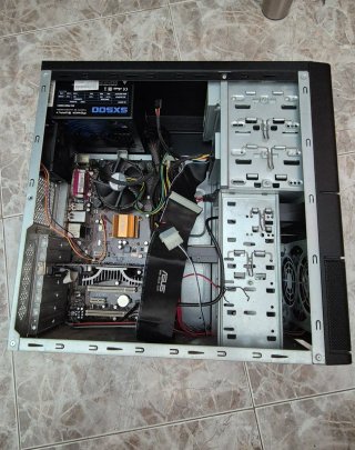 Torre PC Negra