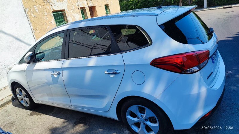 KIA Carens 2015 - foto 1