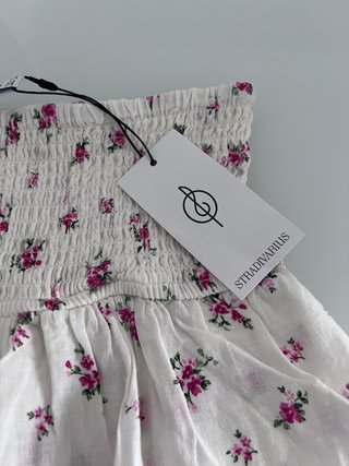 Falda volante Stradivarius floral Talla S