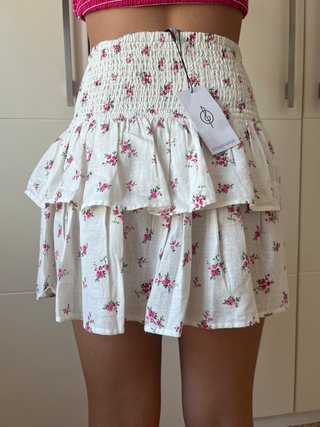 Falda volante Stradivarius floral Talla S