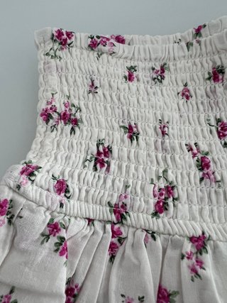 Falda volante Stradivarius floral Talla S