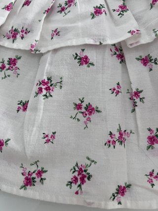 Falda volante Stradivarius floral Talla S