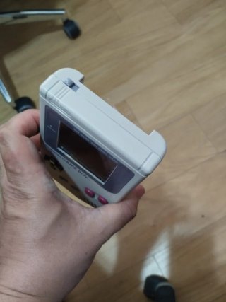 Nintendo Game Boy con schermo IPS