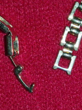 Collar y pendientes con circonitas