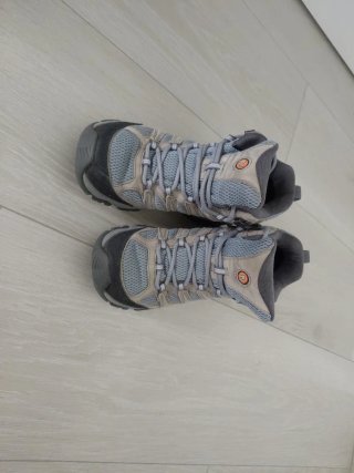 Botas de montaña Merrell poco uso