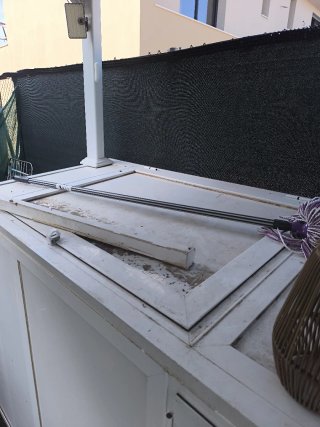 Estructura de aluminio blanco,