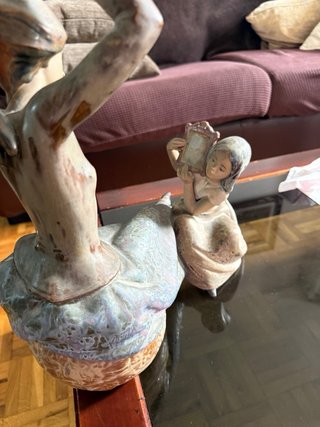 Figura Lladró Mujer Peinando
