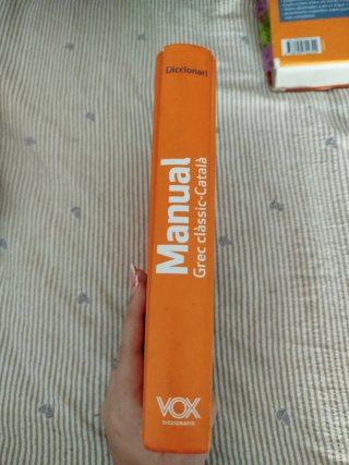 Diccionari manual grec clàssic-català amb un ap...