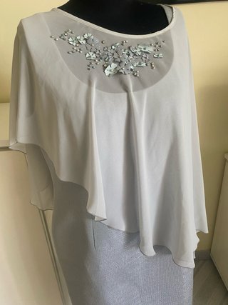 Abito da cerimonia argento con scialle