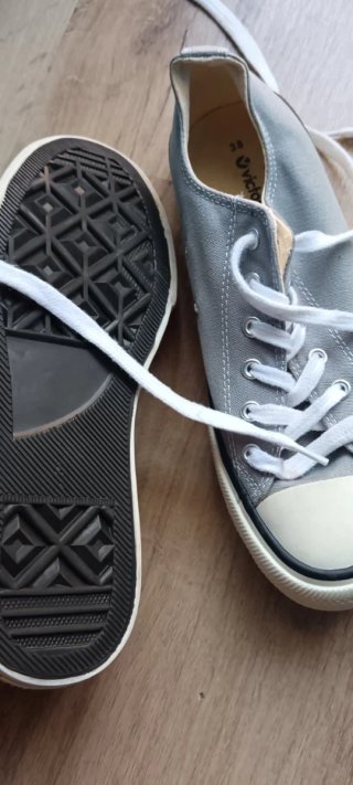 Zapatillas Victoria grises talla 38