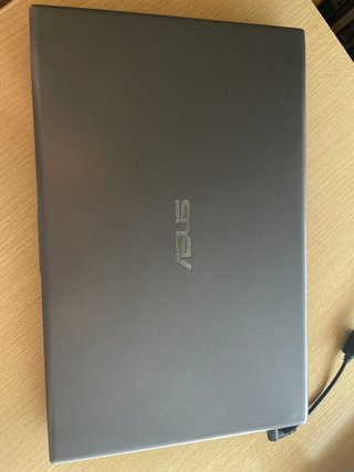 ASUS VivoBook 15 i3 7ª Gen Gris