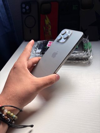 iPhone 15 Pro Max 256GB Titanio
