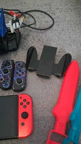 Nintendo Switch OLED + Accesorios