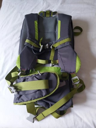 Mochila porta bebé paseo monte