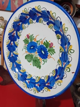 Plato decorativo cerámica pintado a mano
