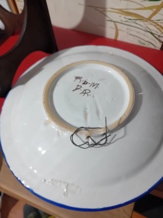 Plato decorativo cerámica pintado a mano