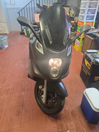 Gilera GP 800 Maxi Scooter esta limitada en papele