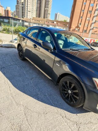 Lexus IS 2005