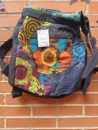 Mochila Multicolor Estampada 40x 35cm +-