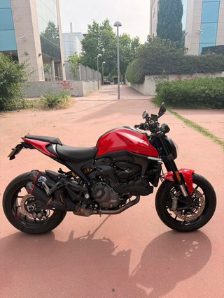 Ducati Monster 2025 (9000km) - compatible con A2