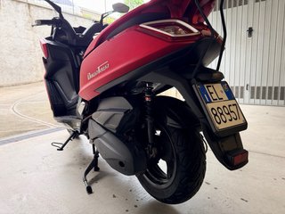 Kymco Downtown 350i Rosso - Gomme nuove