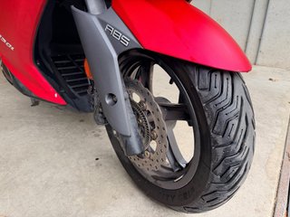 Kymco Downtown 350i Rosso - Gomme nuove