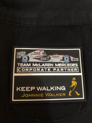 Camiseta Johnnie Walker Negra mclaren