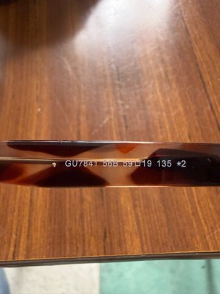 Gafas de sol Guess marrones