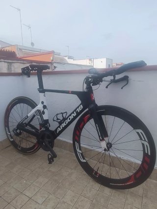 Bicicleta Contrarreloj/Triatlón Argon 18