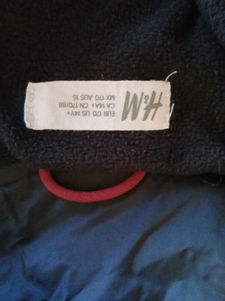 Chaqueta H&M Negra y Gris con Capucha