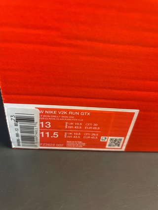 Nike V2K RUN GTX