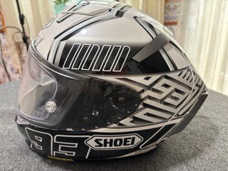 Casco Shoei Marc Marquez con Intercomunicador