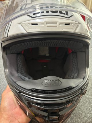 Casco Shoei Marc Marquez con Intercomunicador