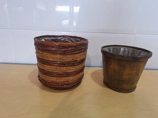 2 coperchi per vasi in vimini e legno marroni