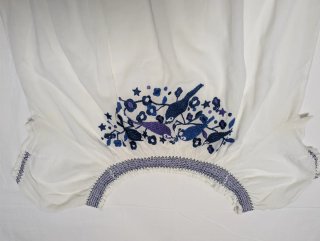 Blusa ibicenca bordada azul