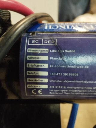 Cabrestante Eléctrico 12V, con mando a distancia.