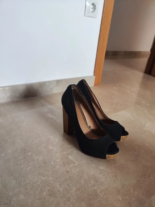 Zapatos de tacón negros