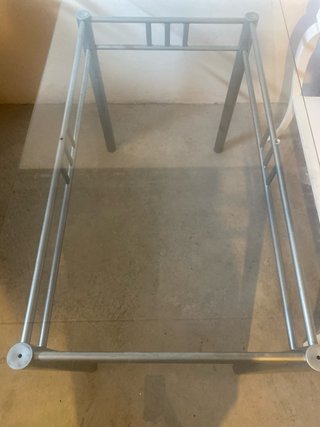 Mesa de cocina cristal y metal