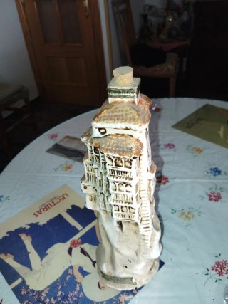 Botella Licor Cerámica Cuenca Edificio